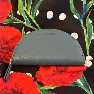 💕NWOT Elizabeth&James Quinn Wallet💕